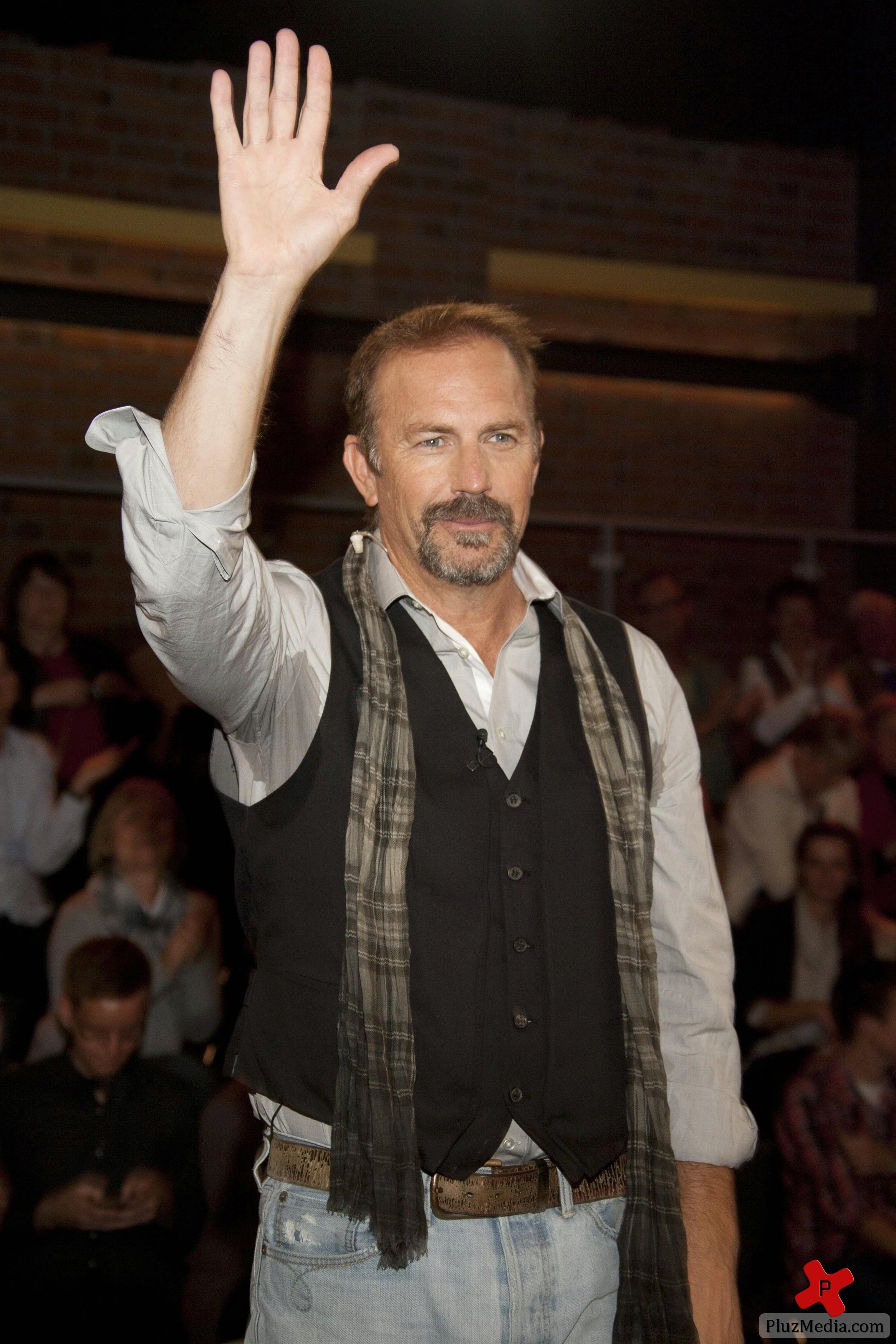 Kevin Costner at a photocall for the ZDF show 'Markus Lanz' | Picture 83706
